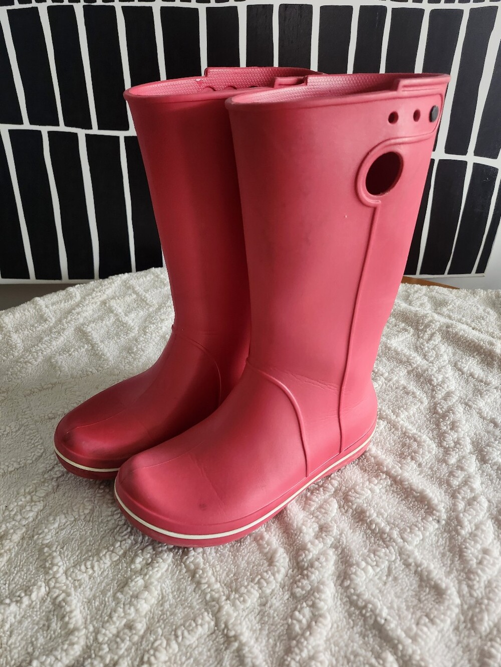 CROCS Red Rainboots ❤️ Comfy, Waterproof & Well-Loved!